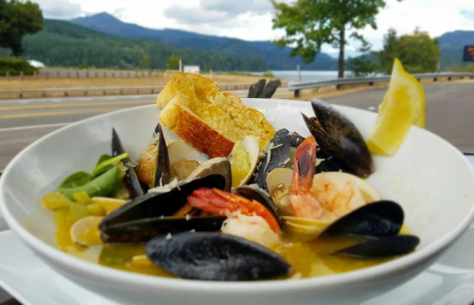 Point Restaurant in Sweet Home